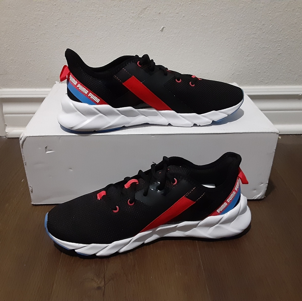 Puma - Picture 2 of 4